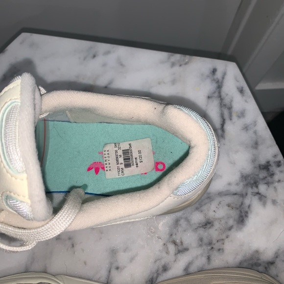 SOLD NWT adidas Yung 1 (Beige / iced/ Mint) CG7118 - Picture 13 of 16